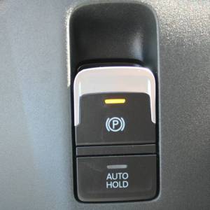 VW Crafter 2.0 TDi L3H3 140ks