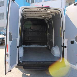 VW Crafter 2.0 TDi L3H3 140ks *KAMERA*