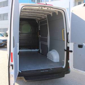 VW Crafter 2.0 TDi L3H3 140ks *KAMERA*