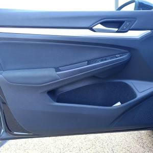 VW Golf 8 2.0 TDI LIFE - 3 godine jamstva