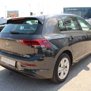 VW Golf VIII 1.0 eTSi DSG