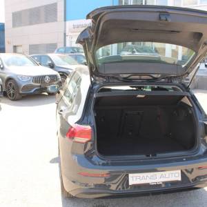 VW Golf VIII 1.0 eTSi DSG