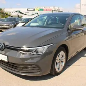 VW Golf VIII 1.0 eTSi DSG