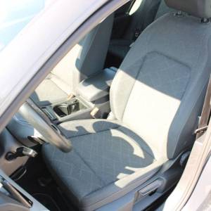 VW Golf VIII 1.0 eTSi DSG