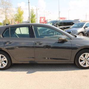 VW Golf VIII 1.0 eTSi DSG