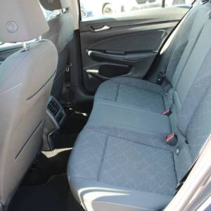 VW Golf VIII 1.0 eTSi DSG