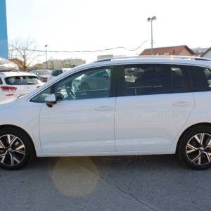 VW Touran 2.0 TDi DSG 150ks *VIRTUAL, NAVIGACIJA, KAMERA*