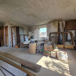 Zadar, Crvene kuće – roh bau stan 117 m² i garaža