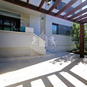 Zadar - Mocire | 3S+DB stan s vrtom