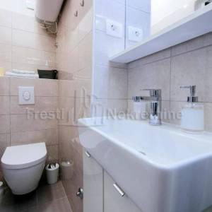 ZADAR, POLUOTOK,  APARTMANSKA KUĆA, UHODANA U TURISTIČKOM NAJMU