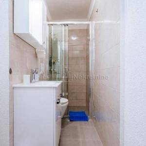 ZADAR, POLUOTOK,  APARTMANSKA KUĆA, UHODANA U TURISTIČKOM NAJMU