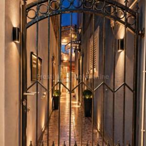 ZADAR, POLUOTOK,  APARTMANSKA KUĆA, UHODANA U TURISTIČKOM NAJMU