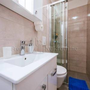 ZADAR, POLUOTOK,  APARTMANSKA KUĆA, UHODANA U TURISTIČKOM NAJMU