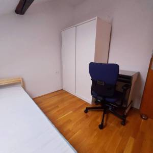 Zagreb-Dubrava, lijepo uređen 3S stan 60m2 s balkonom, zaseban ulaz