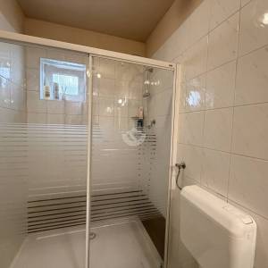 Zagreb, Dubrava-Novoselec, Kuća s dva stana 358 m2, na parceli  od  911 m2