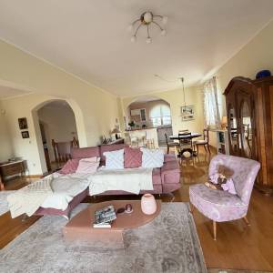 Zagreb, Dubrava-Novoselec, Kuća s dva stana 358 m2, na parceli  od  911 m2