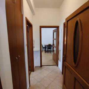 Zagreb, Gajevo, 2S stan u prizemlju kuće za smještaj stranih radnika