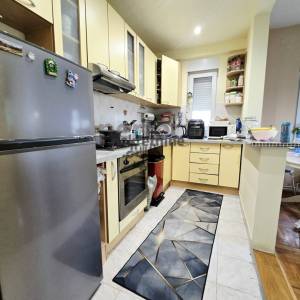 Zagreb-Gornja Kustošija, 2S stan s loggiom 52m2, mirna lokacija