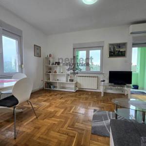 Zagreb-Gornja Kustošija, 2S stan s loggiom 52m2, mirna lokacija