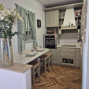 Zagreb-Trešnjevka, Sokolgradska, 4-sobni stan 103m2+šupa, namješten