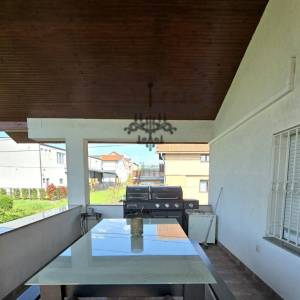 Zagreb-Trnava, 1.5-sob, 55m2, 1.kat, terasa, parking