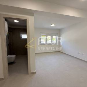 Zakup, Škurinje, poslovni prostor - uredi, 147m2