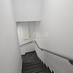 Zakup, Viškovo, dvoetažni poslovni prostor, 200m2