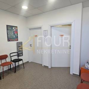 Zakup, Viškovo, dvoetažni poslovni prostor, 200m2