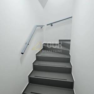 Zakup, Viškovo, dvoetažni poslovni prostor, 200m2