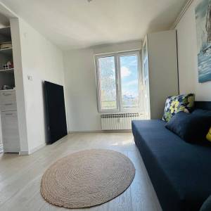 Zaprešić, kompletno adaptiran stan 32m2 s loggiom