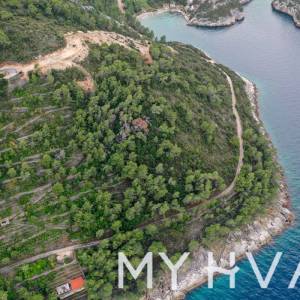 Zemljište prvi red do mora u Maloj Stinivi #1