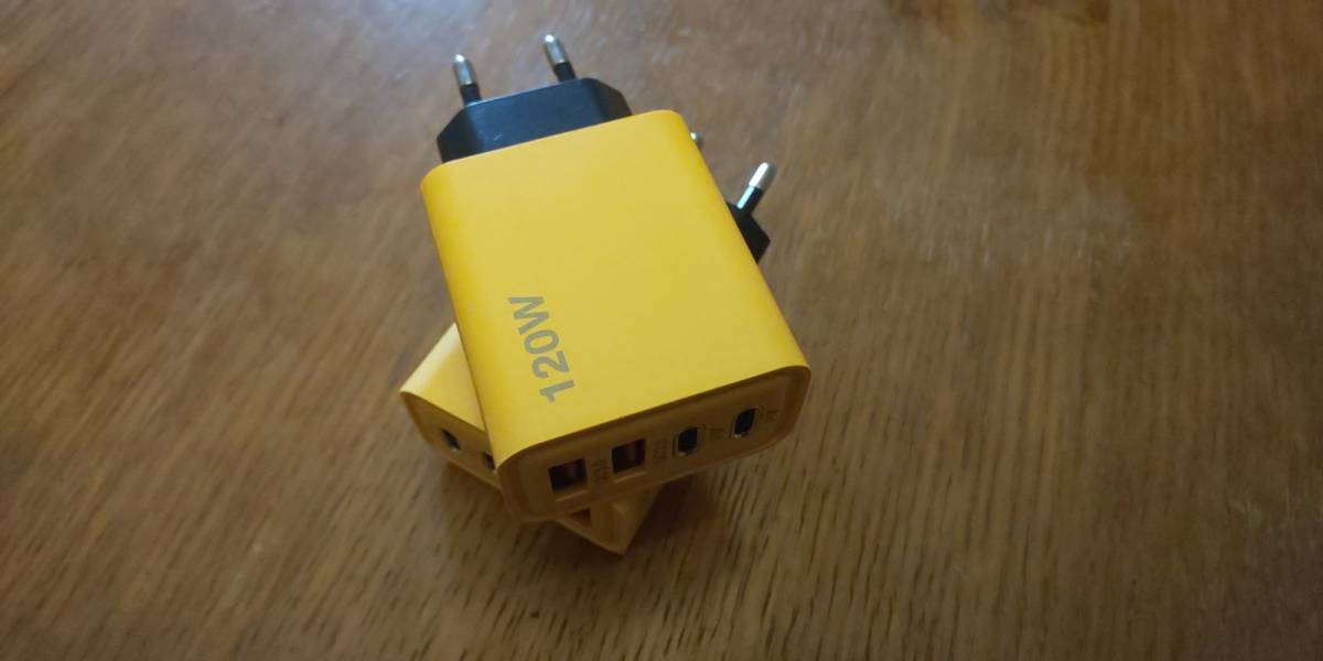 120W USB punjač