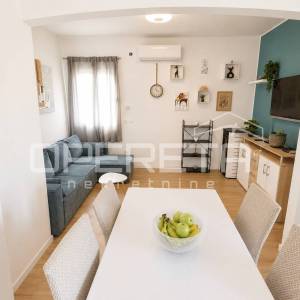 APARTMAN / KUĆA SA DVIJE STAMBENE JEDINICE – OKRUG GORNJI, ČIOVO