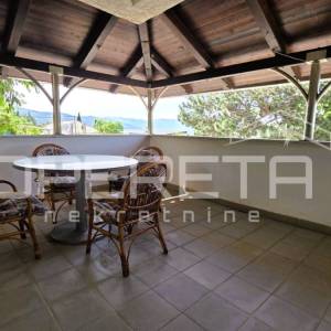APARTMAN, POGLED NA MORE, GARAŽA, SKLADIŠTE, NOVI VINODOLSKI, 89 M2