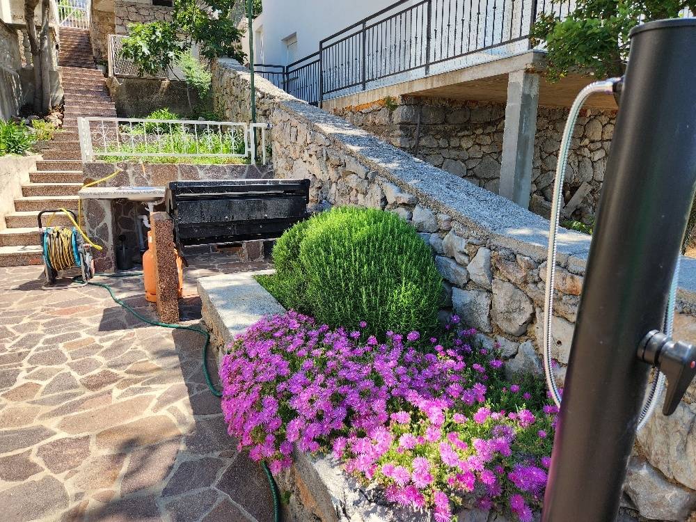 Apartmani Karlobag