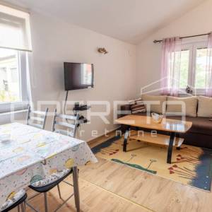 Apartmanska kuća uz more – bez troška vode i struje!