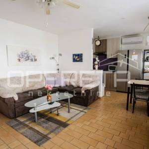 Apartmanska kuća uz more – bez troška vode i struje!