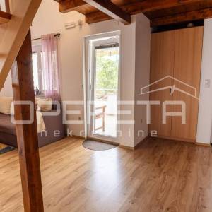 Apartmanska kuća uz more – bez troška vode i struje!