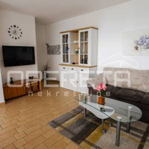 Apartmanska kuća uz more – bez troška vode i struje!