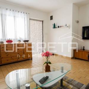 Apartmanska kuća uz more – bez troška vode i struje!