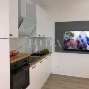Apartmanska vila sa 8 apartmana 