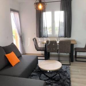Apartmanska vila sa 8 apartmana 