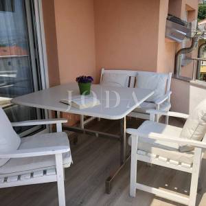 Apartmanska vila sa 8 apartmana 