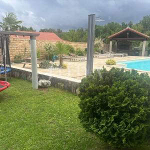 Apartmanska vila sa 8 apartmana 