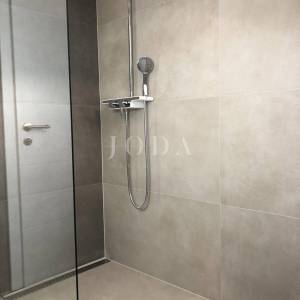 Apartmanska vila sa 8 apartmana 