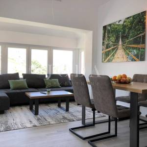 Apartmanska vila sa 8 apartmana 