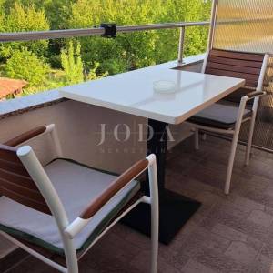 Apartmanska vila sa 8 apartmana 