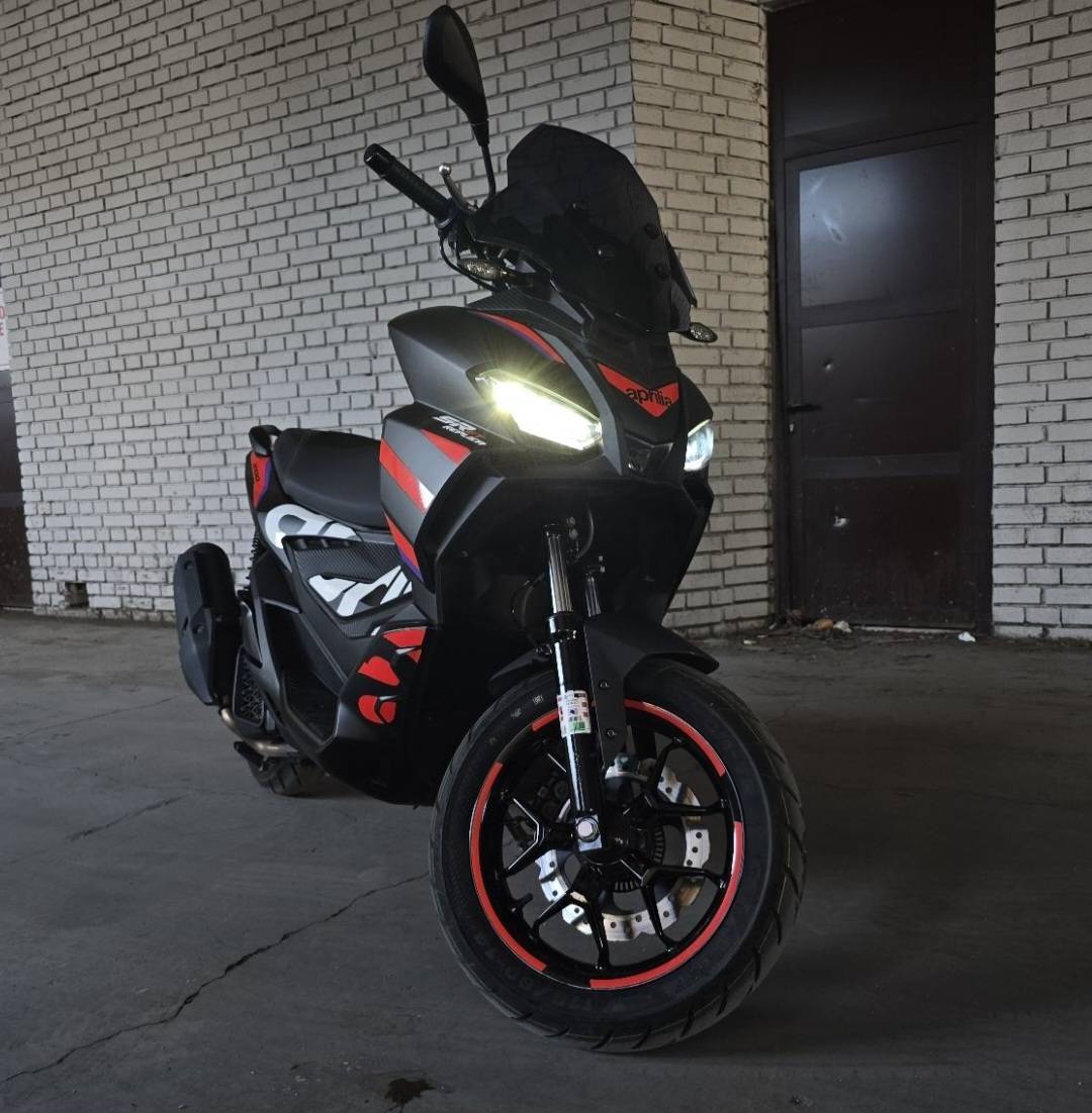 Aprilia SR  GT 200 REPLICA