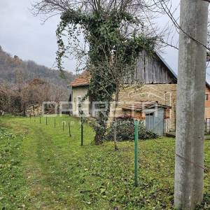 Autentična kamena kuća za obnovu
