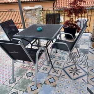 Autentične istarske kamene kuće s bazenom i okućnicom – mirna lokacija u blizini Juršića